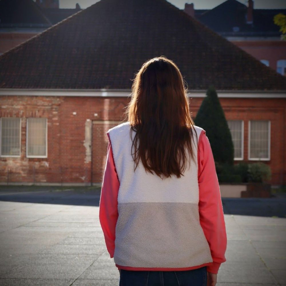 Weste Bluely Gr. 32 - 52