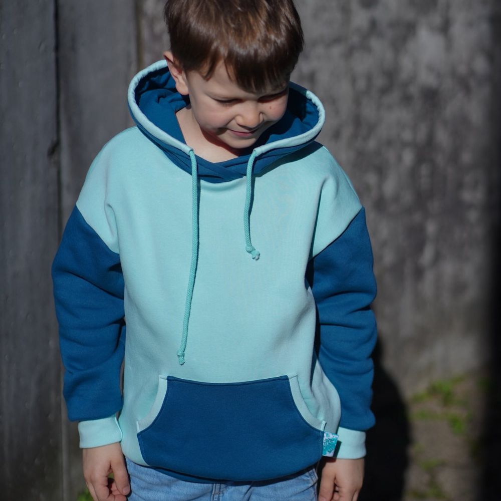 Schnittmuster Mini Hoodie und Kleid Wiisshornblick Gr. 86 - 164